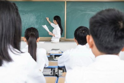 学生必背的235句千古经典诗词