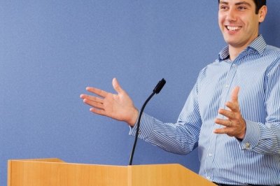 对于领导人来说：掌握良好的口才演讲很重要？那如何掌握呢？